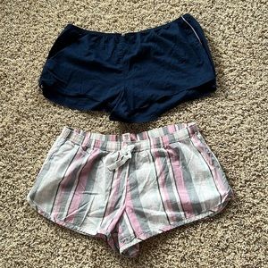 Barely worn Victoria’s Secret super soft women’s lounge/boxer shorts size S set!